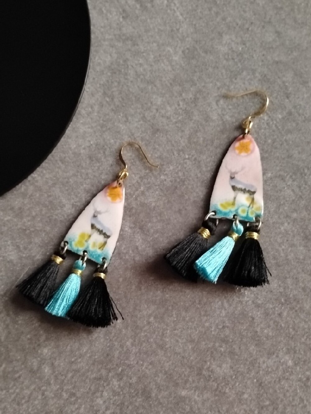 Hand Crafted Deer/Elk Motif Tassel Earrings - Turquoise & Black - Picture 6 of 7